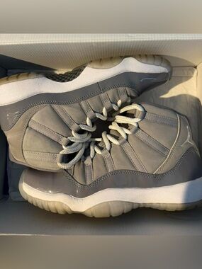 Air Jordan 11 cool grey Size